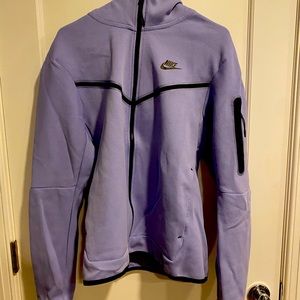 Men’s purple Nike Tech jacket. Size Medium. Like new.
